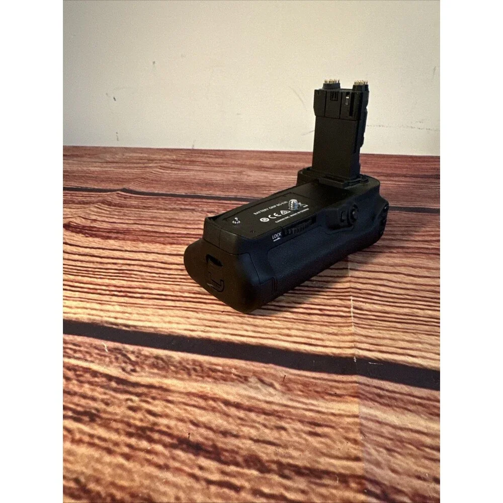 Canon BG-E20 Battery Grip for 5D Mark IV - WORKING